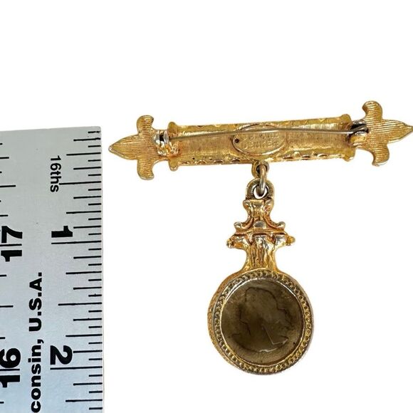 Vintage Maxine Denker Cameo Portrait Brooch Pin - Picture 7 of 7